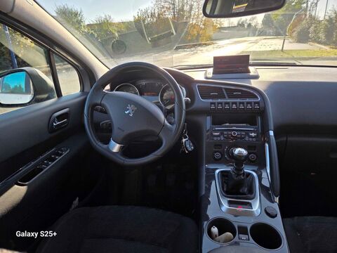 Peugeot 3008 superbe  1.6 hdi 115 ch gps radars affic