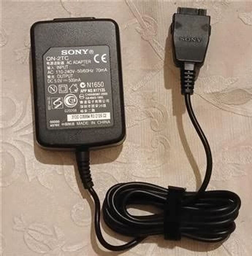 alimentation Sony QN-2TC 5V - 500mA Téléphones et tablettes