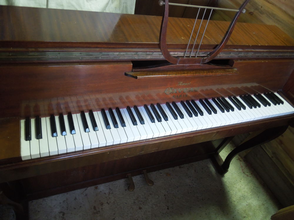 piano droit Gaveau Menuet Instruments de musique