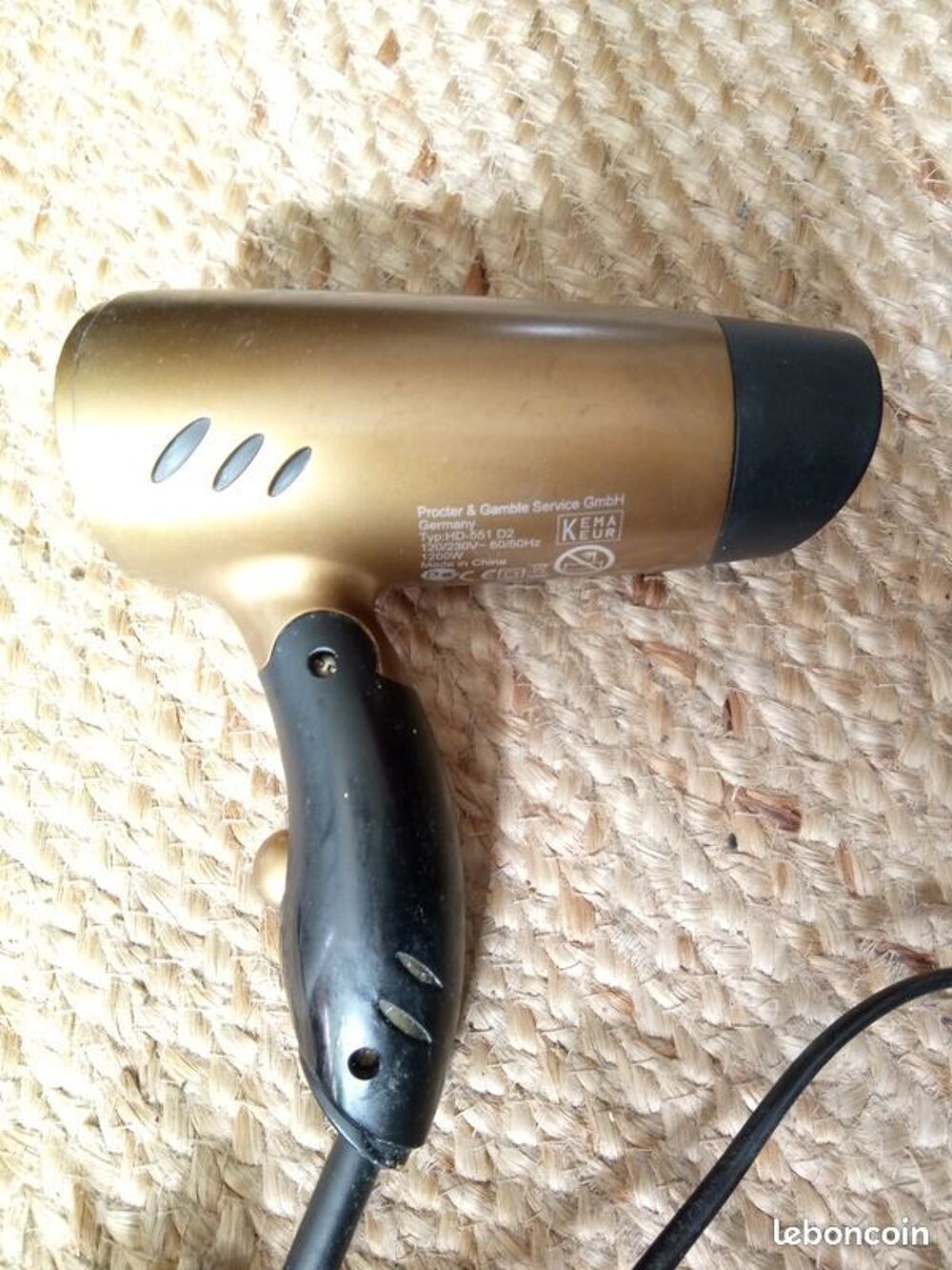 s&egrave;che cheveux de voyage de Wella 110 / 220 V Electroménager