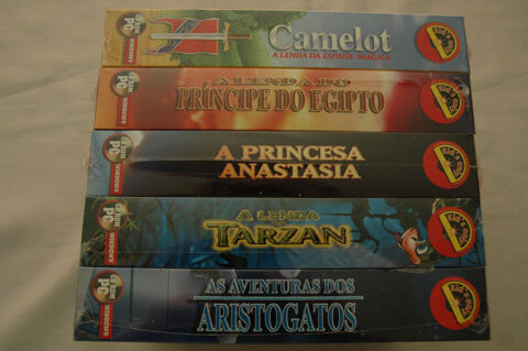 Lot de 5 Coffrets Disney� Dessins anim�s interactifs,  NEUFS 18 Buxerolles (86)