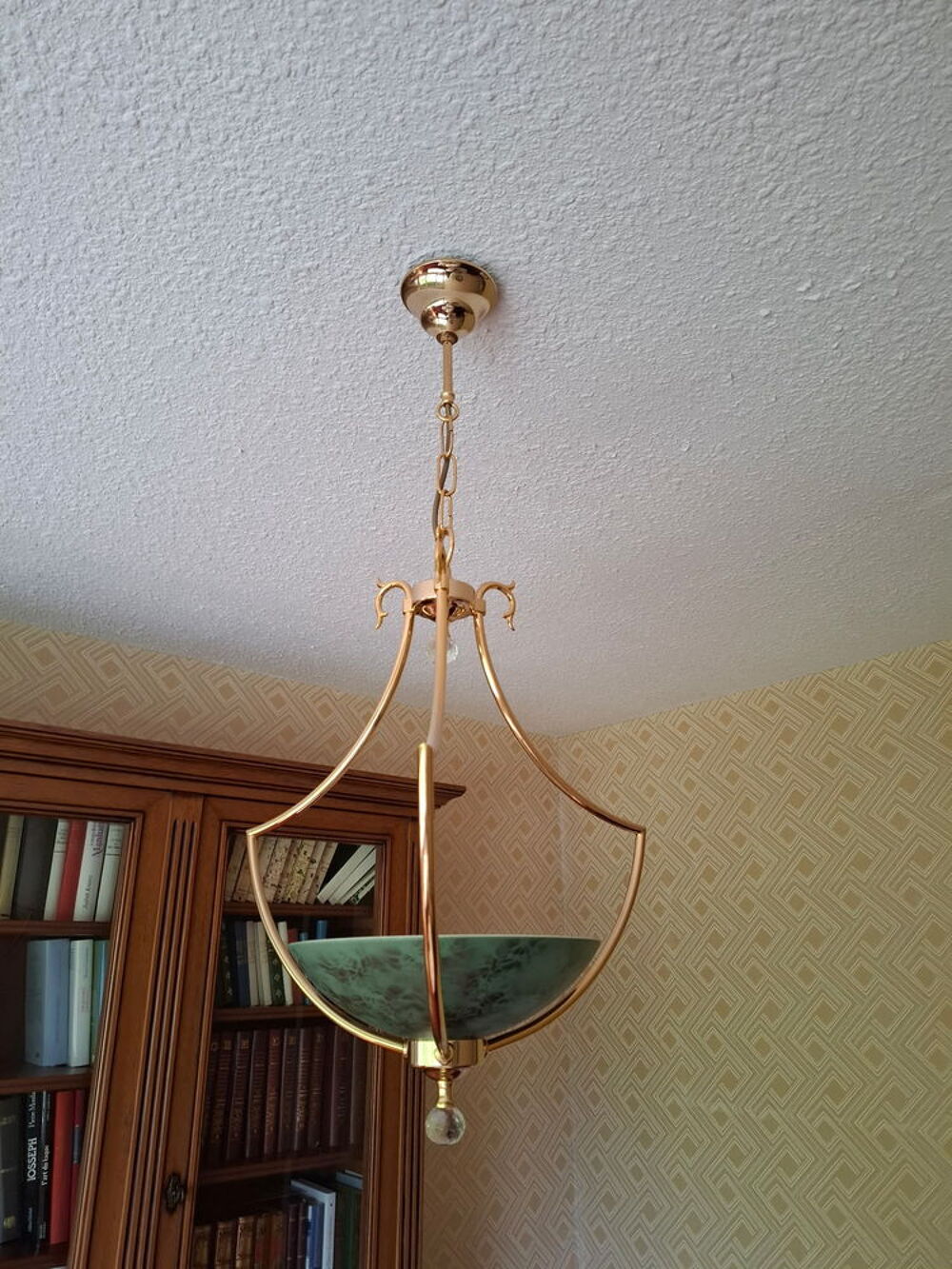 AV tr&egrave;s beau LUMINAIRE Style Empire en excellent Etat Meubles