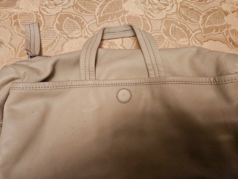 Sac &agrave; main ou en bandouli&egrave;re Lacoste Maroquinerie