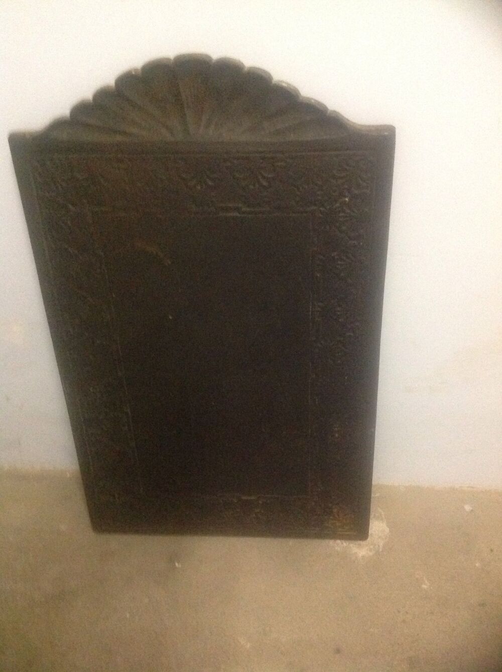 plaque en fonte. Décoration