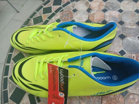 chaussures foot taille 40 12 Bruz (35)