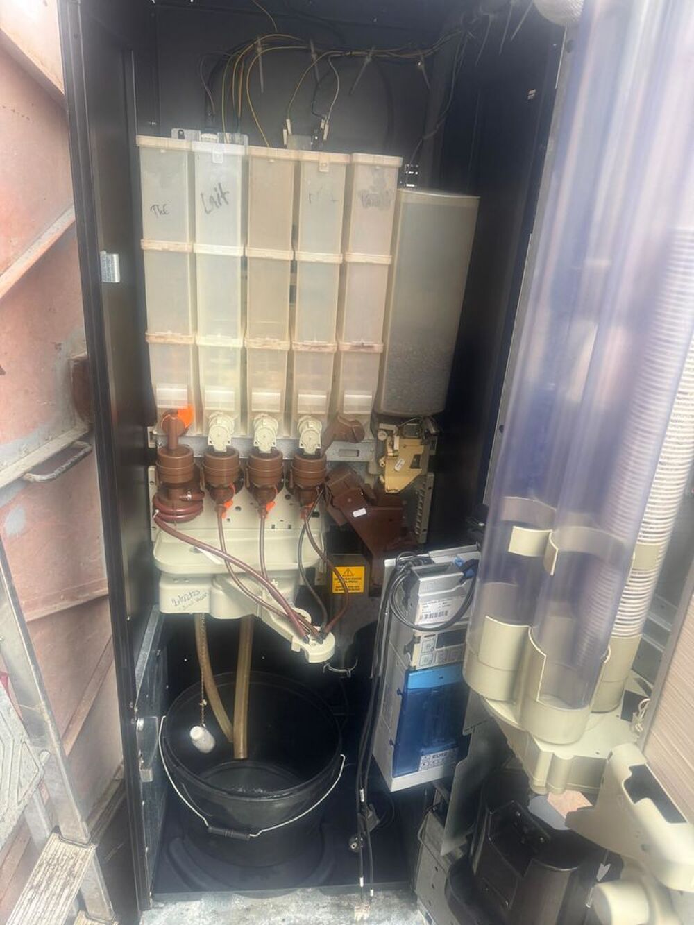 Distributeur automatique de Caf&eacute; Saeco Cristallo Evo 600 Electroménager