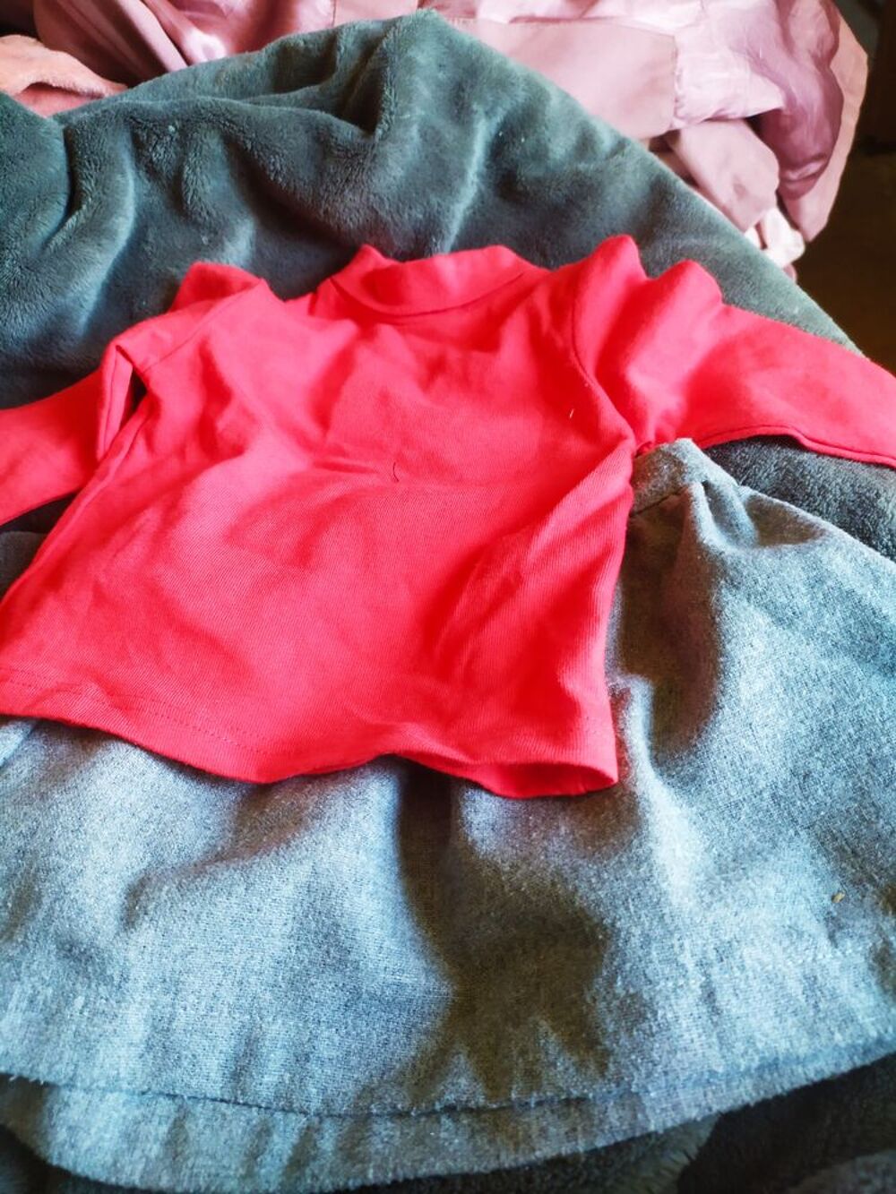 ensemble fille pull rouge coton robe grise Vêtements enfants