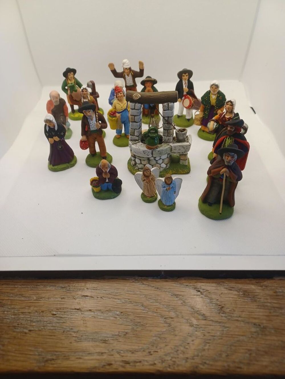 18 santons de no&euml;l ann&eacute;e 1900 