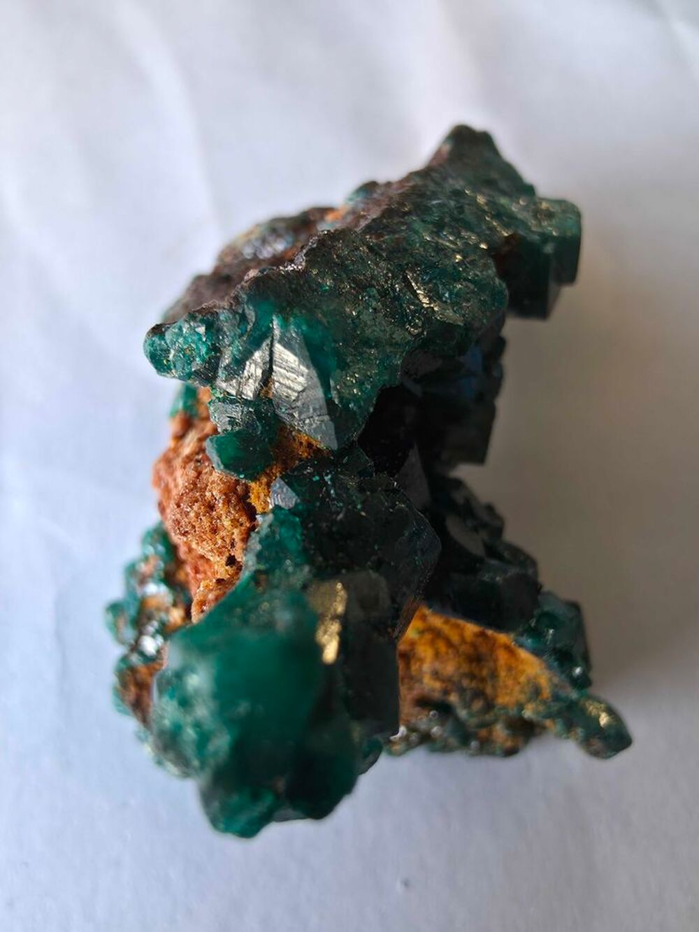 Sp&eacute;cimen Rare Dioptase Naturelle 35g-Superbes Cristaux Vert Emeraude 