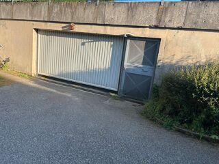  Parking / Garage � louer 13 m� Rennes