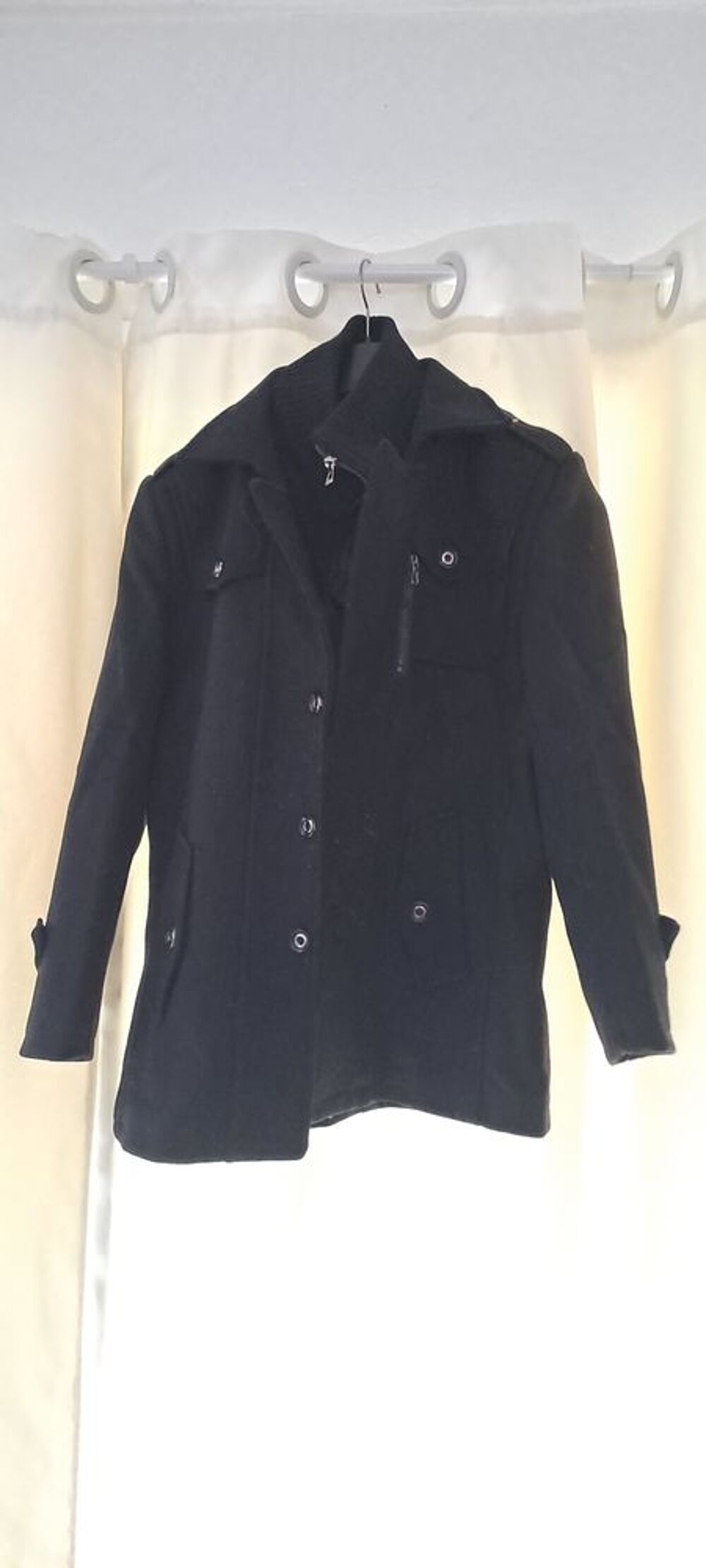 caban marine, neuf Jamais port&eacute;. Vêtements