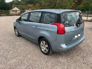5008 1.6 HDi 110ch FAP BVM6 Confort Pack 5pl 2010 occasion 89500 Armeau