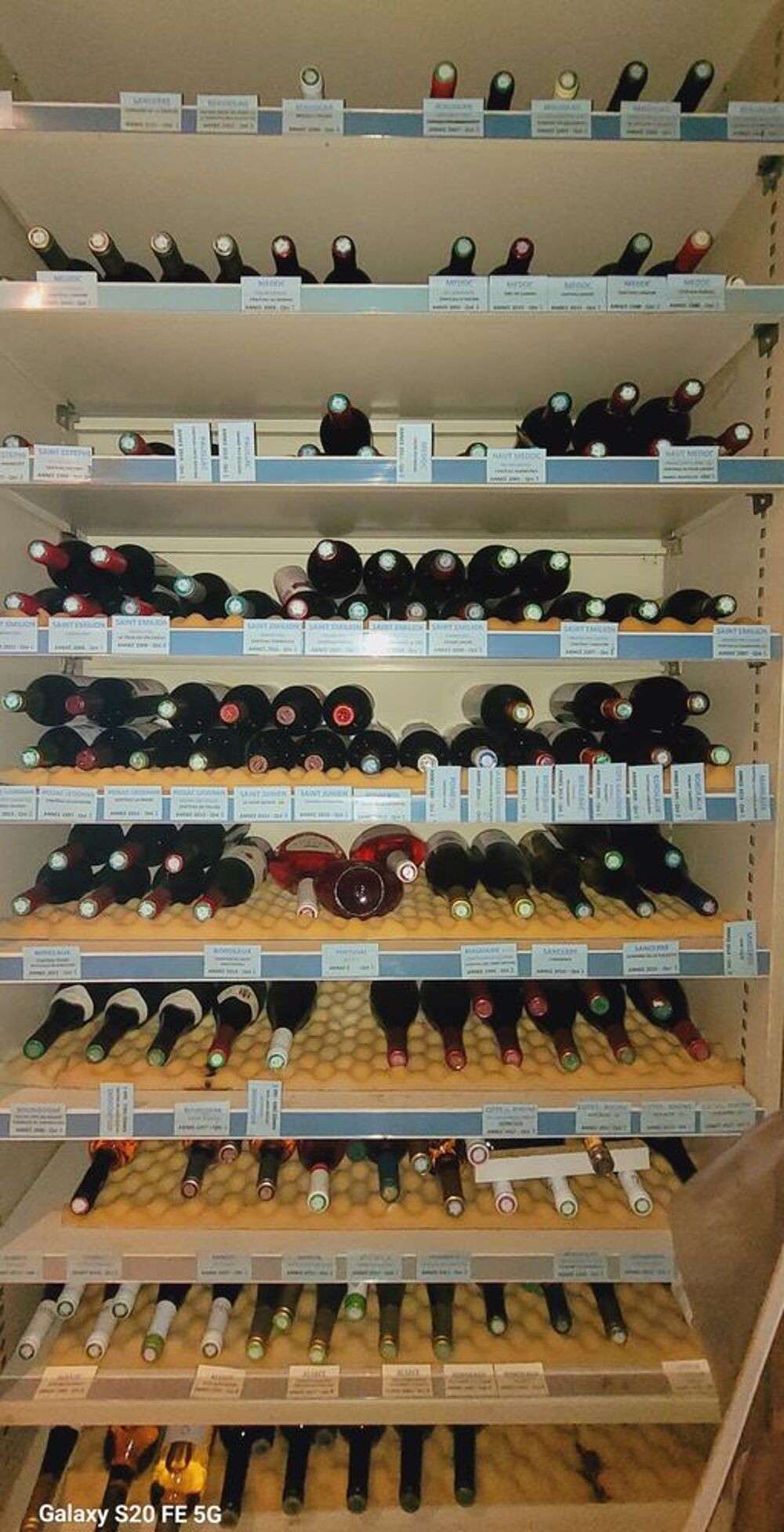 DE VINS TOUS CEPAGES ET TOUTES REGIIONS 