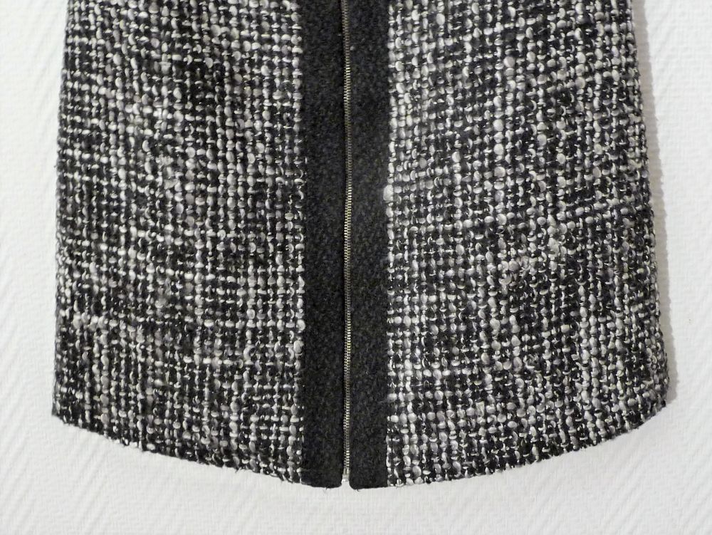 Robe Noir et Blanc sans manches- Taille 36- Naf Naf Vêtements