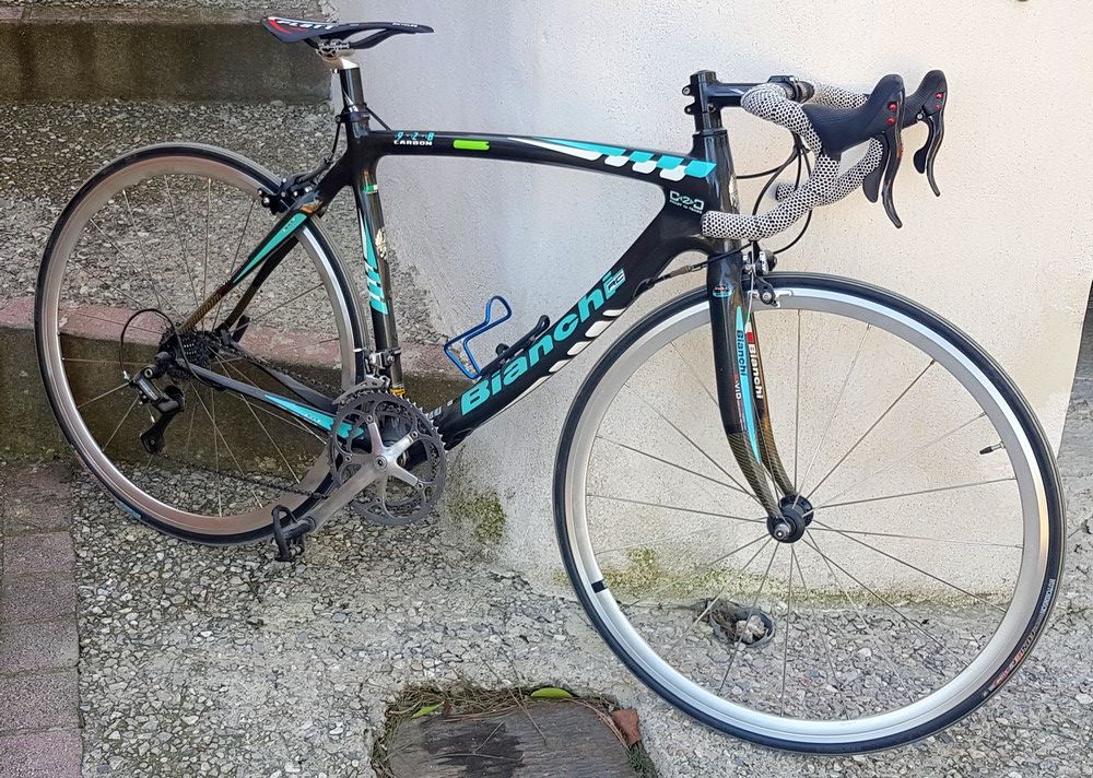Velo ROUTE BIANCHI CARBONE Vélos