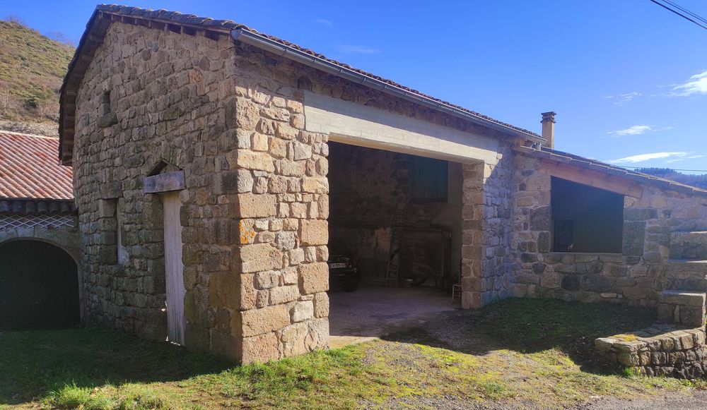 Vente Maison Maison de pays en pierre - Toitures neuves - Fort potentiel Saint-joseph-des-bancs