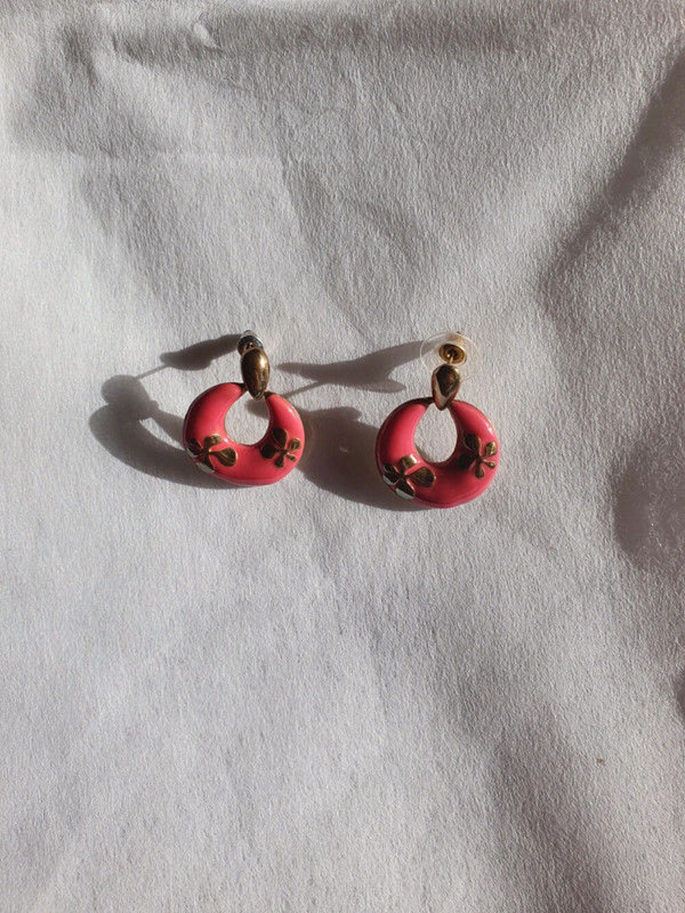 boucles d'oreille rose Bijoux et montres