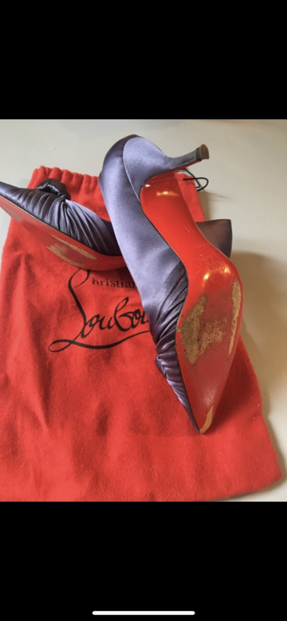 Escarpins Louboutin -couleur prune - pointure 36 Chaussures