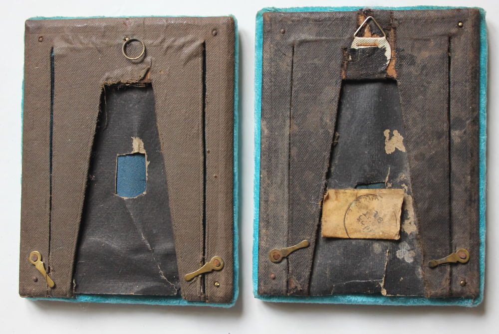 Cadres Napol&eacute;on III velours turquoise verre bomb&eacute; lot de 2 Décoration