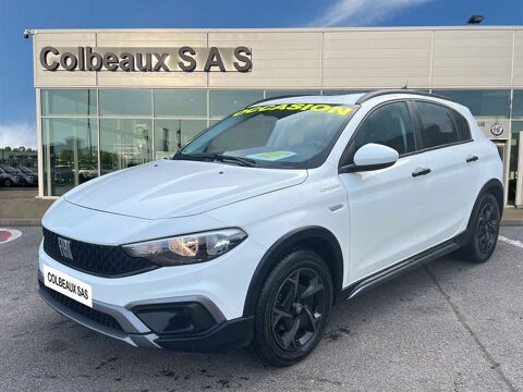 Fiat Tipo Cross 5 Portes 1.0 Firefly Turbo 100 ch S&S Pack 2022 occasion Saint-Quentin 02100