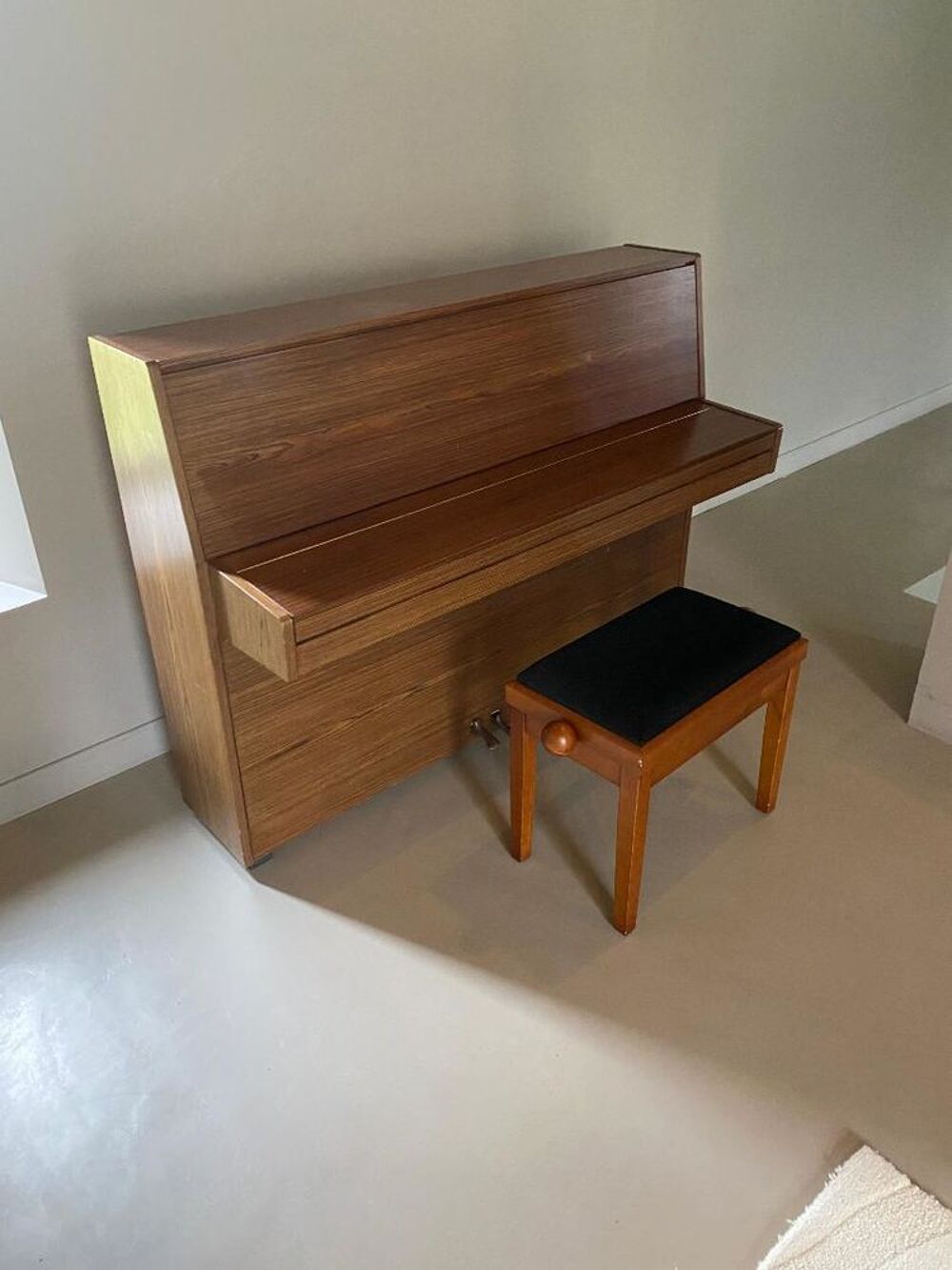 Piano droit 3 p&eacute;dales Instruments de musique