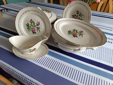 Service vaiselle 100 Fougerolles-du-Plessis (53)