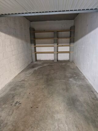  Parking / Garage � louer 16 m� La seyne-sur-mer