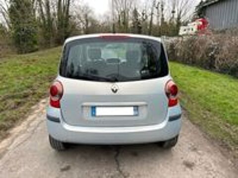Modus 1.6 16v Confort Clim Expression 2006 occasion 77450 Montry