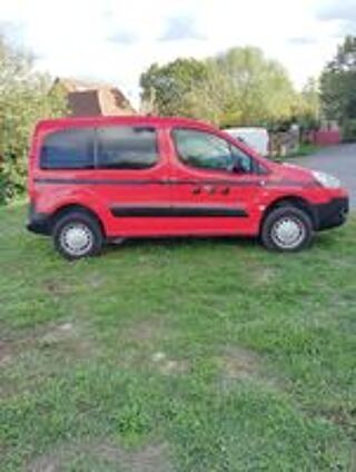Berlingo BERLINGO CAB APPROFONDIE 21 L2 HDi 90 CONFORT 2013 occasion 12260 Foissac