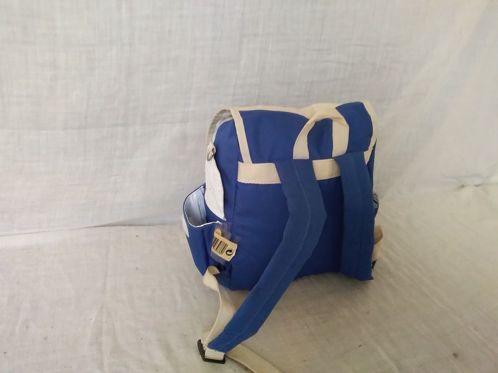 Sac &agrave; dos petit Blanc et Bleu Sports