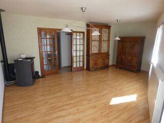  Appartement à louer 3 pièces 80 m²