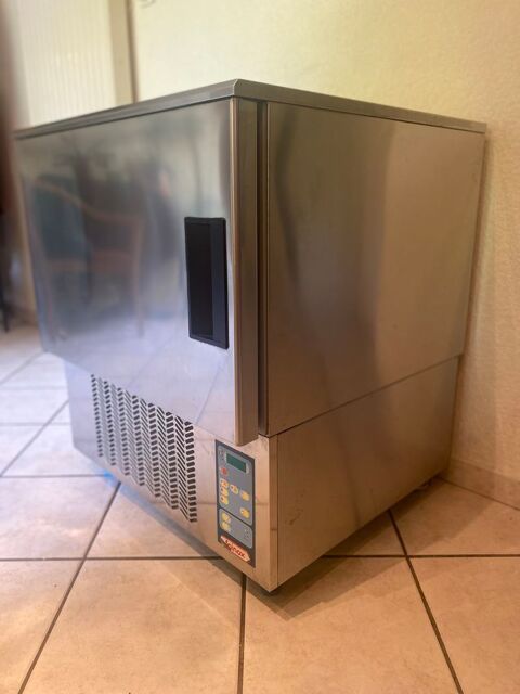 Cellule de refroidissement professionnel de restauration 1150 03270 Saint-yorre
