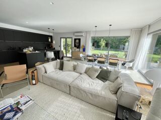  Maison  vendre 8 pices 300 m