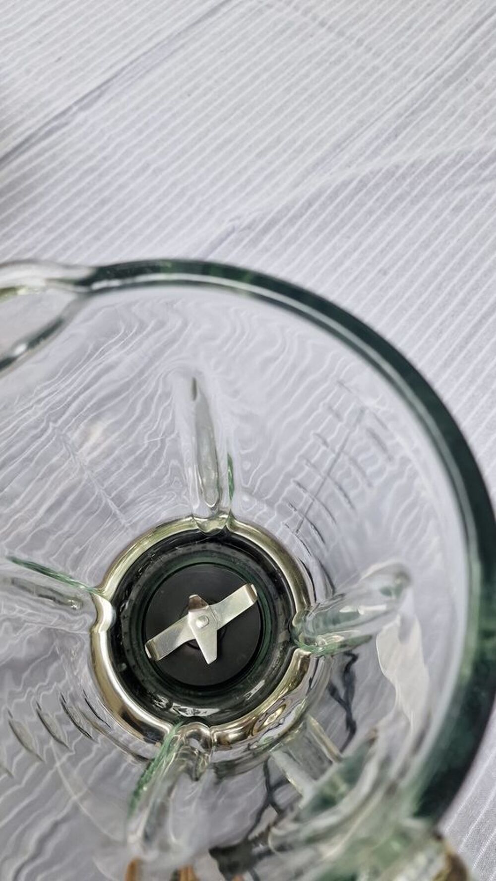 Blender Russel Hobbs Bordeaux Electroménager