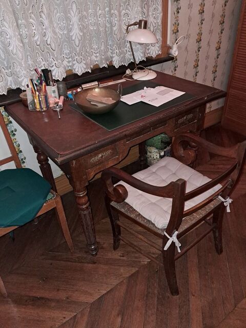 Petit bureau trois tiroirs avec fauteuil 100 Cambrai (59)