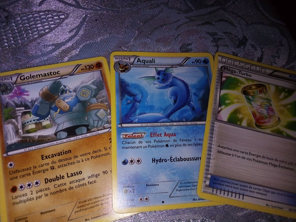 Carte de collections POKEMON Jeux / jouets