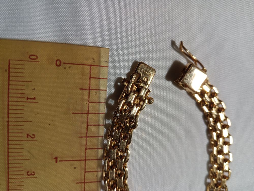 Chaine 3 rangs maille for&ccedil;at soudee Bijoux et montres