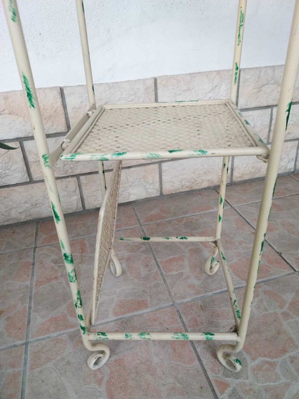 Etagere en fer forg&eacute; Meubles