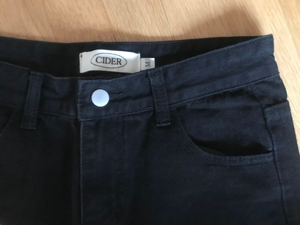 ?soyez originale avec ce pantalon coeurs Vêtements