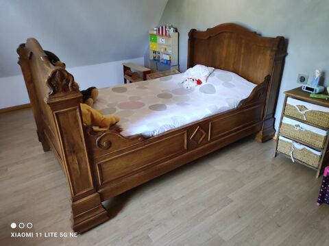 Lit ancien en bois avec sommier et matelas  250 Bischoffsheim (67)