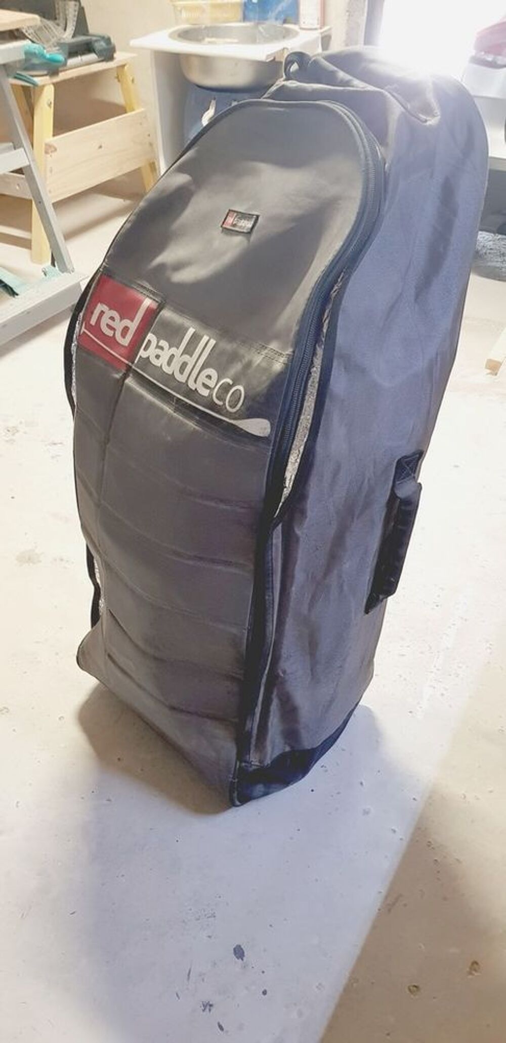 Paddle 
RED PADDLE ELITE 14/25 pratiquement neuf
Sports