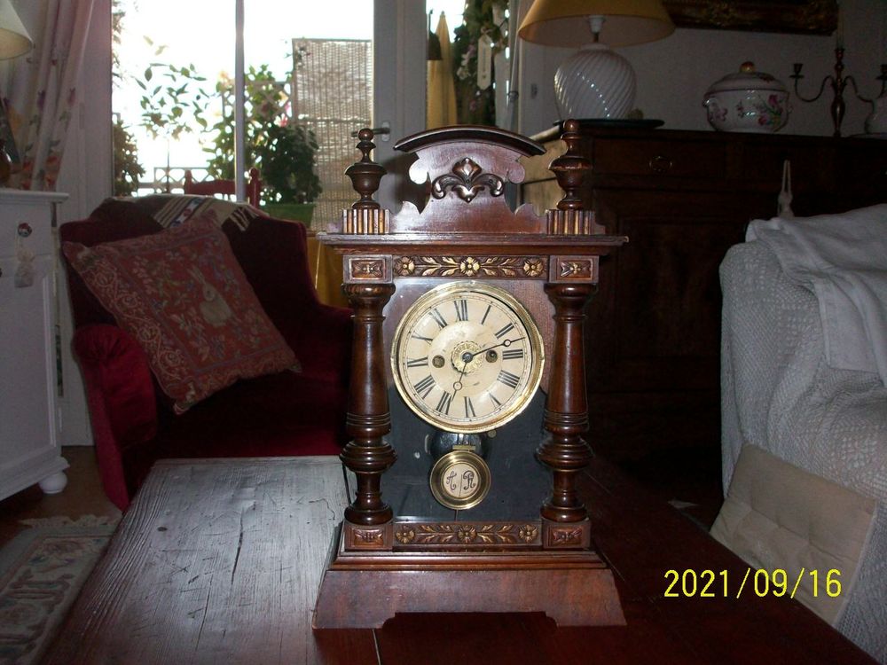 Petite horloge ancienne ( 1880) Décoration