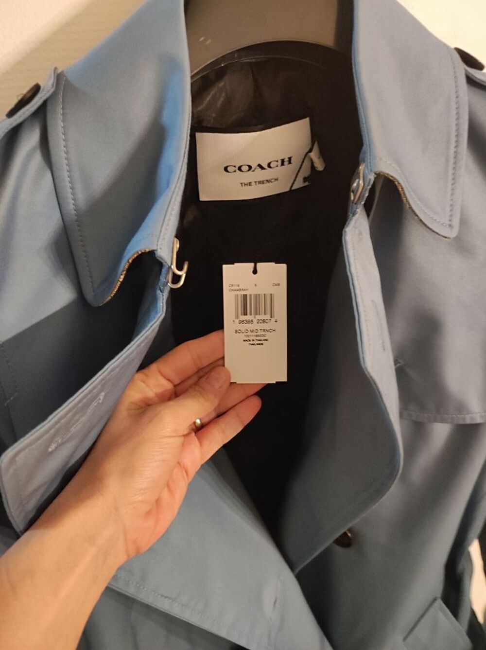 Trench coat COACH original bleu, compl&egrave;tement neuf. avec &eacute;tiquette. Vêtements