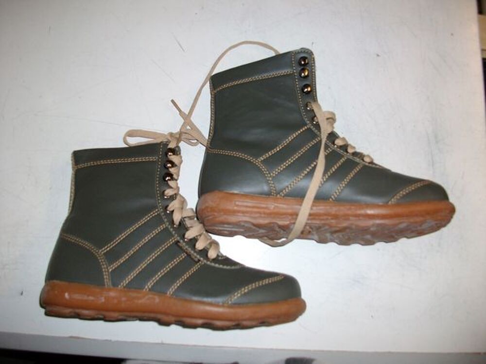 Basket hautes Kaki pointure 38-neuves- &agrave; 8 € Chaussures