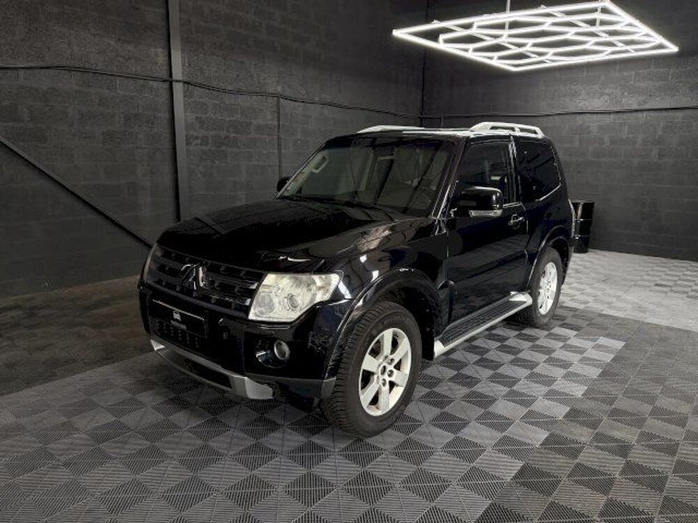 Pajero 3.2 Di-D170 Instyle BA Court 4x4 2008 occasion 33520 Bruges