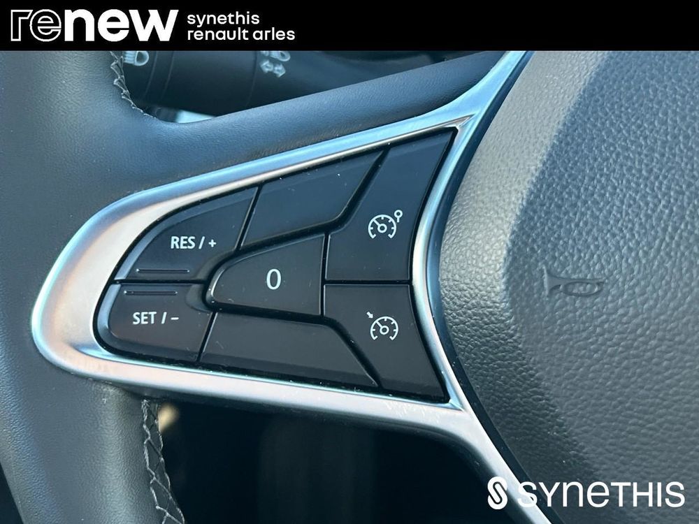 Clio V Clio E-Tech 140 - 21N Intens 2022 occasion 13200 Arles