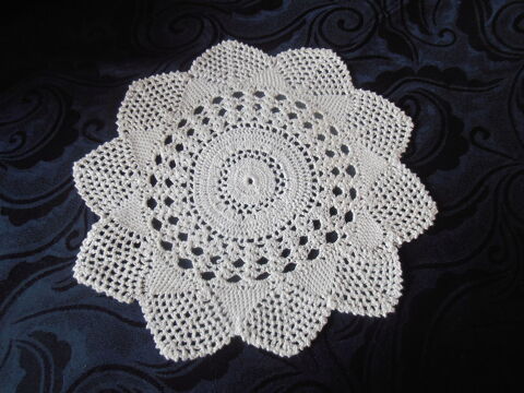 Napperon 64 (79) 5 Tours (37)