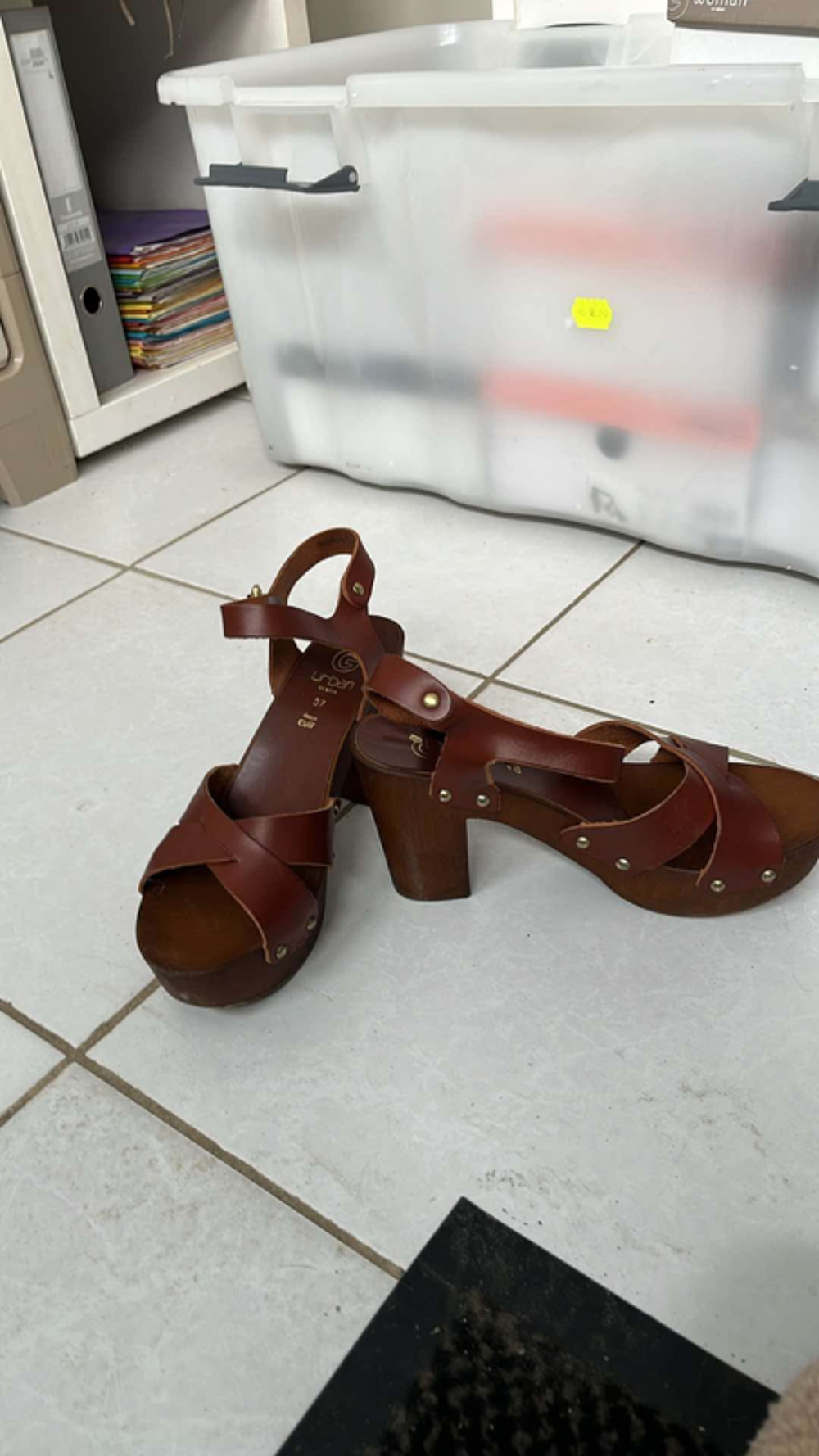 Chaussures &eacute;t&eacute; 20€ la paire Chaussures