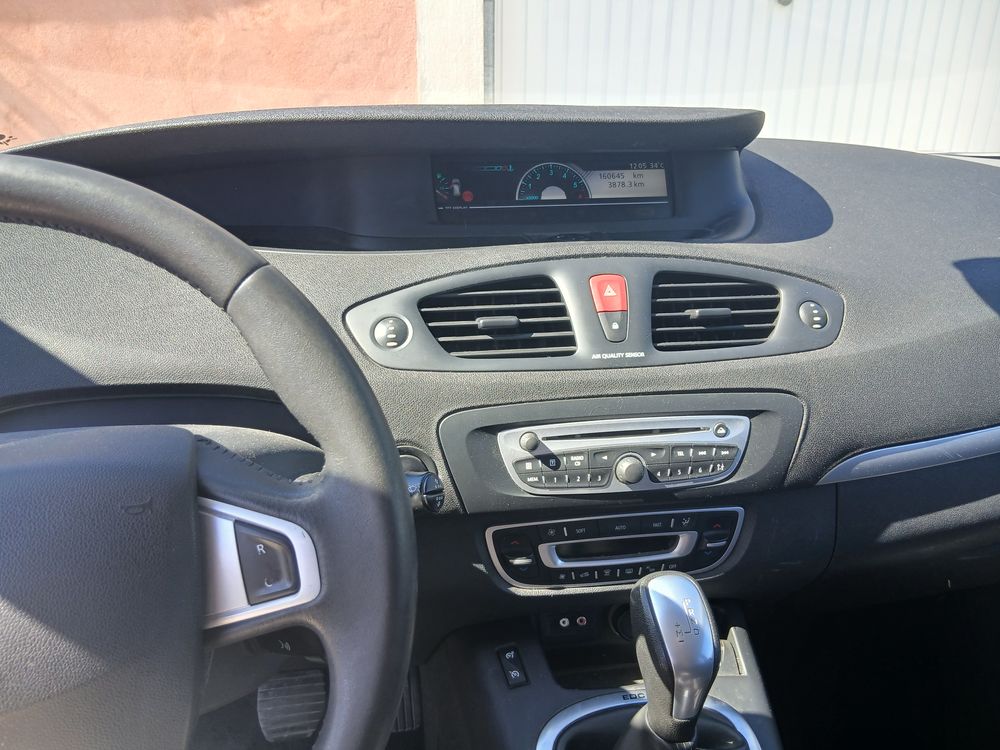 Grand Sc&eacute;nic III dCi 110 FAP eco2 15th Euro 5 EDC 5 pl 2011 occasion 84100 
