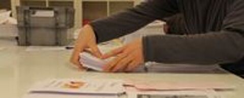   Recherche un emploi de la mise sous pli 
